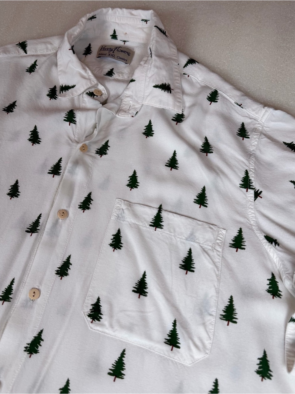 Kenny Flowers Island Classics Men's 2XL Pine Tree White Green Print Shirt Office